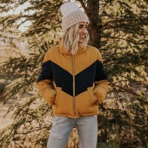 BRAND NEW!!  Love Tree Puffer Jacket from ROOLEE Women’s Size Small